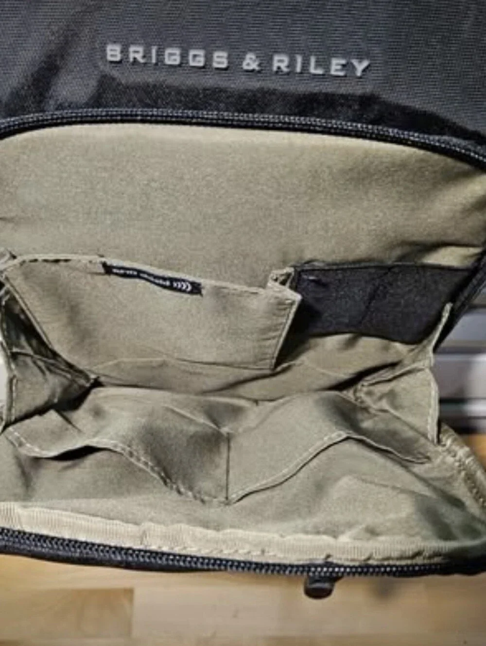 New Briggs & Riley HTA Crossbody - A115-4 (Here There Anywhere)